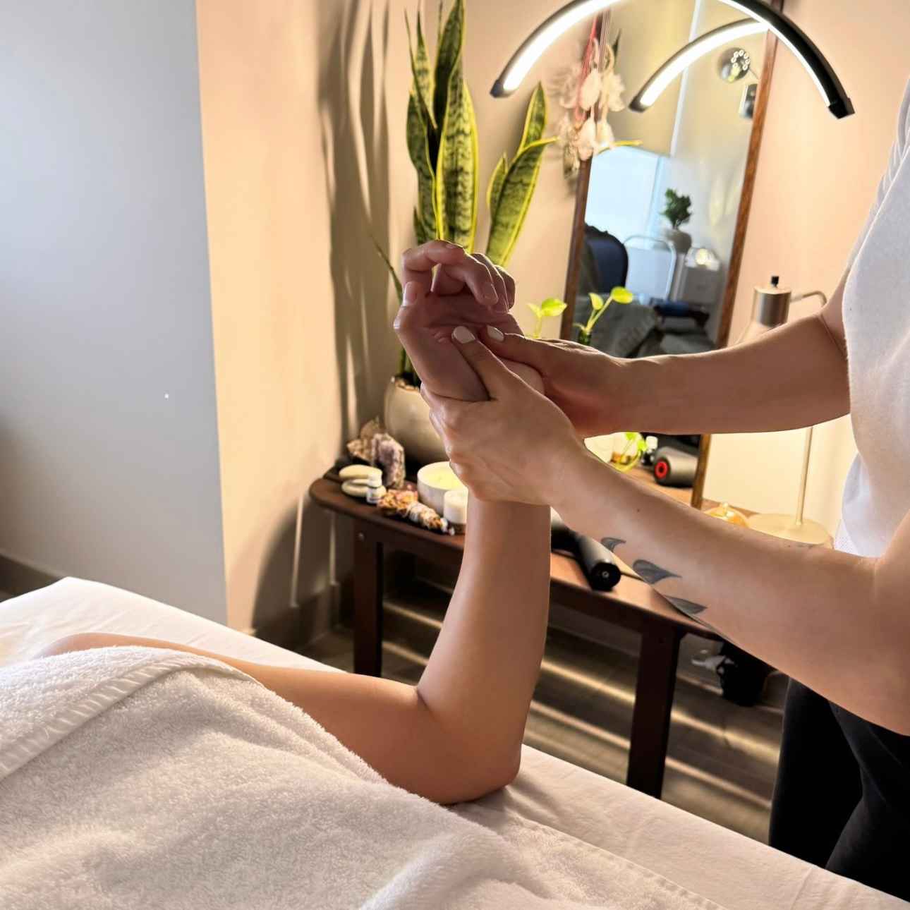 Drenaje linfático manual terapéutico en Querétaro para eliminar toxinas y reducir retención de líquidos